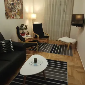 https://new-stylish-and-cozy-house.hotels-of-thessaloniki.com